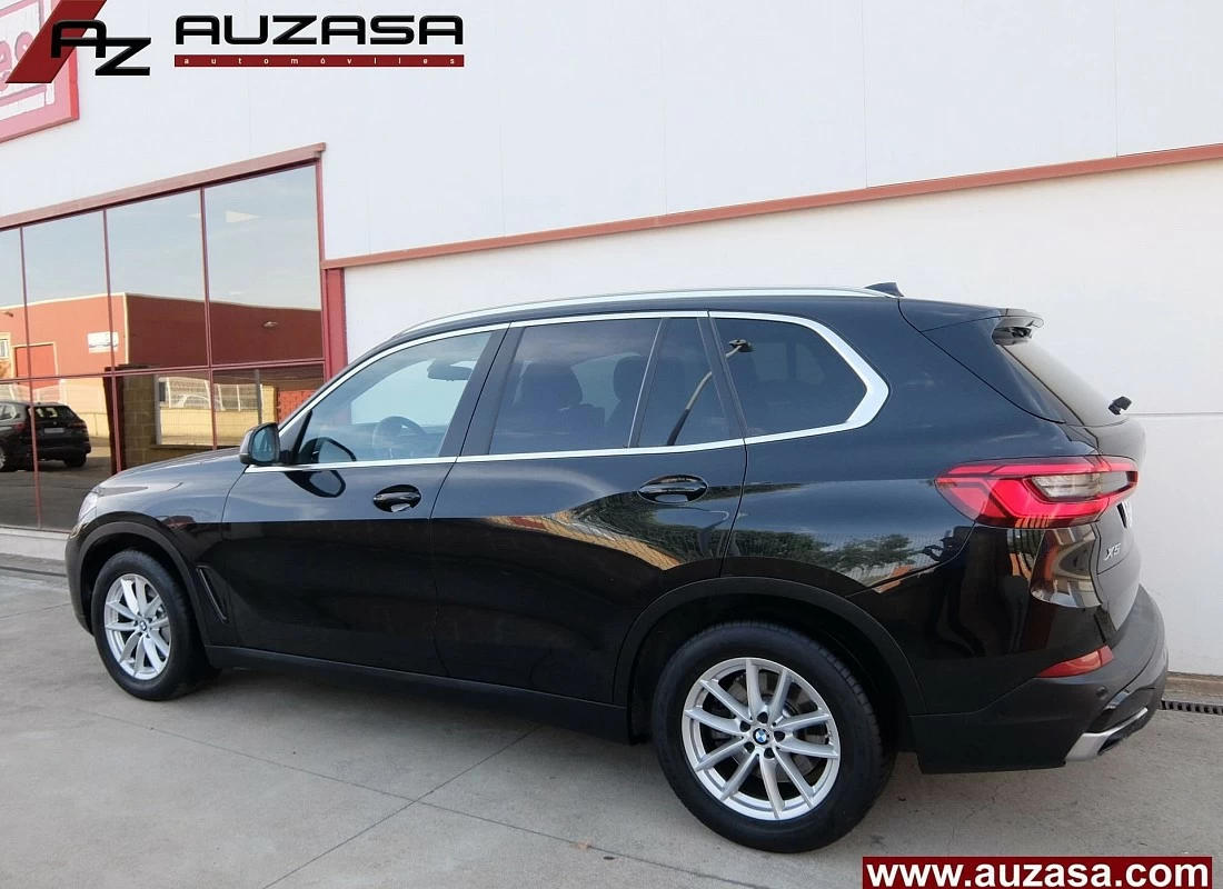 BMW X5 3.0D 265 cv X-DRIVE 4x4 AUTO + PANTALLAS TV/DVD traseras