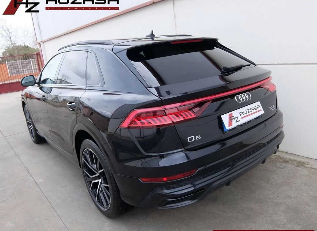 AUDI Q8  50TDI V6 286 cv QUATTRO Tiptronic BLACK LINE Edition + Techo + Sups.Neumática