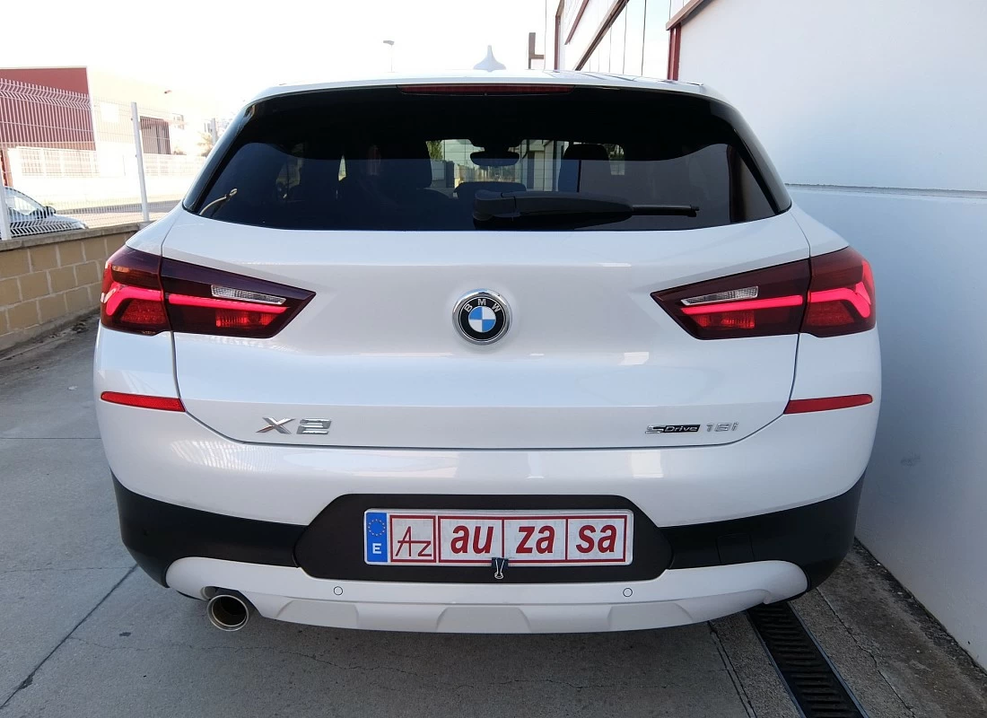 BMW X2 18i 140 cv sdrive AUTO + PACK SPORT + TECHO